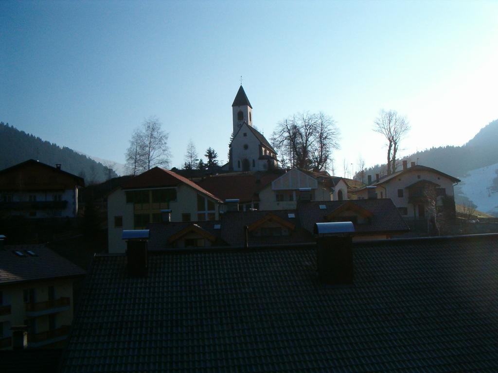Valtnerhof Apartment San Candido Bagian luar foto