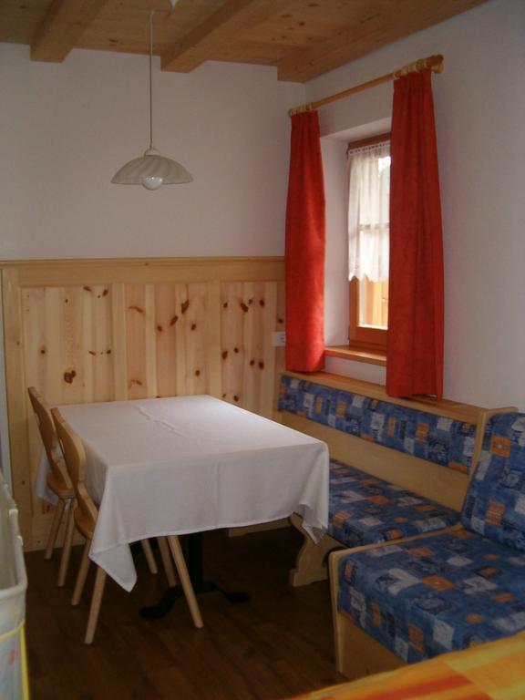 Valtnerhof Apartment San Candido Ruang foto
